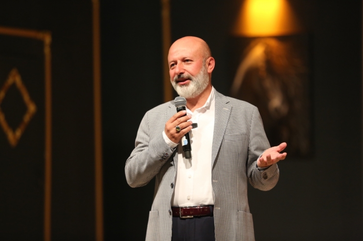 BAŞKAN ÇOLAKBAYRAKDAR; “HER ZAMAN YANINDA OLDUĞUMUZ GENÇLER İÇİN NE YAPSAK AZDIR”