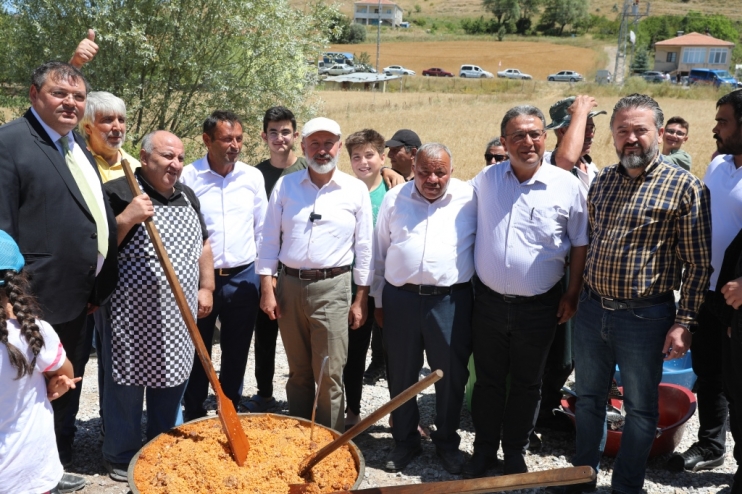 BAŞKAN ÇOLAKBAYRAKDAR, SILA-İ RAHİM ŞENLİĞİNDE