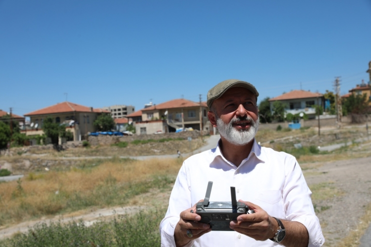 BAŞKAN ÇOLAKBAYRAKDAR, UĞUREVLER’İN İMAR SORUNUNA NEŞTER VURDU