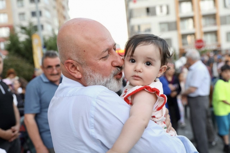 KOCASİNAN’DA SOKAK OYUNLARI İLE 7’DEN 70’E HERKES MUTLU