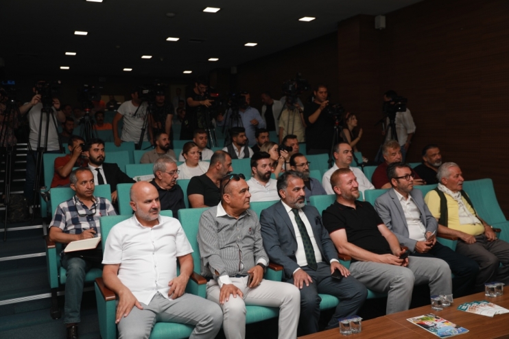BAŞKAN ÇOLAKBAYRAKDAR; “ÇÖZÜM MERKEZİ, KAYSERİ’NİN EN TORPİLLİ NUMARASIDIR”