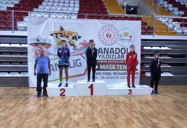 KOCASİNAN’IN MASA TENİSİ TAKIMI, YİNE ŞAMPİYON OLDU