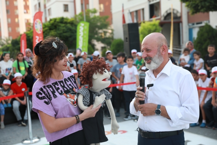 BAŞKAN ÇOLAKBAYRAKDAR; “ETKİNLİKLERİMİZLE SOKAKLAR, CIVIL CIVIL ÇOCUK SESLERİYLE ŞENLENİYOR”