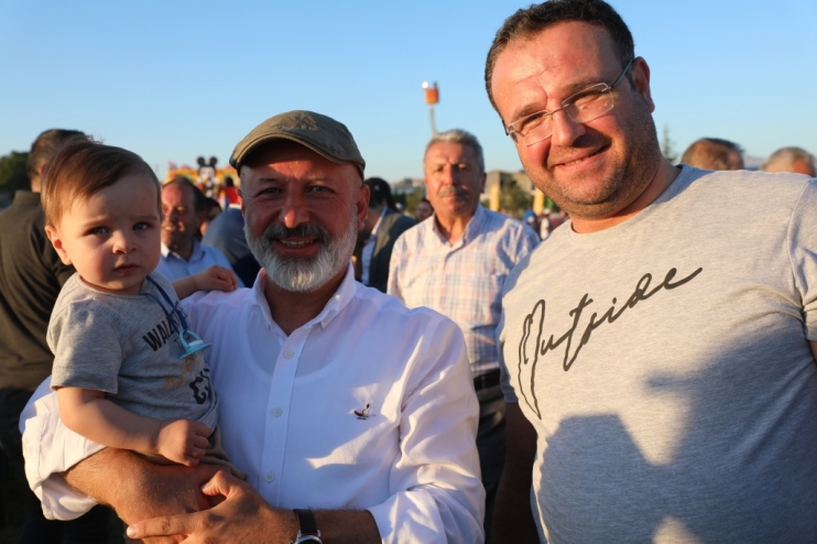 KOCASİNAN’DA YAMULA PATLICANI FESTİVALİNE 10 BİNLERCE KİŞİ KATILDI