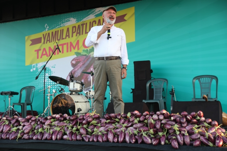 KOCASİNAN’DA YAMULA PATLICANI FESTİVALİNE 10 BİNLERCE KİŞİ KATILDI