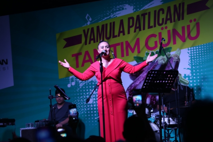 KOCASİNAN’DA YAMULA PATLICANI FESTİVALİNE 10 BİNLERCE KİŞİ KATILDI