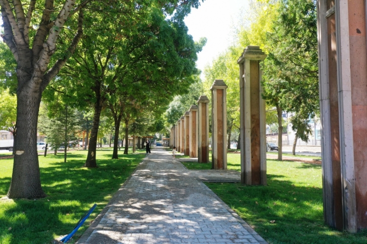 BAŞKAN ÇOLAKBAYRAKDAR; “ÇOCUKLARIN, HAYALİNİ SÜSLEYEN PARKLAR YAPIYORUZ”