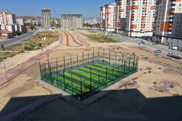 BAŞKAN ÇOLAKBAYRAKDAR, “YENİ PARKLAR, ŞEHRİN YENİ NEFES ALMA ALANLARI OLACAK”