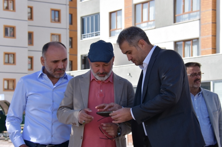 BAŞKAN ÇOLAKBAYRAKDAR, “İMAR SORUNU OLAN BÖLGELERİN HER AŞAMASINI YERİNDE TAKİP EDİYORUZ”