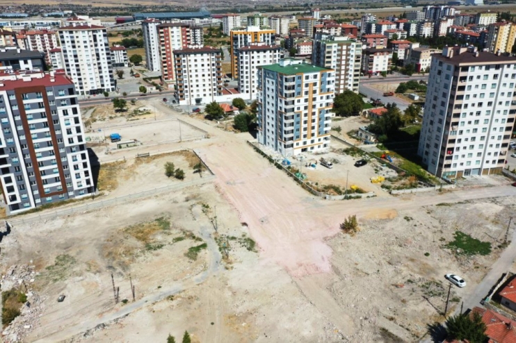 BAŞKAN ÇOLAKBAYRAKDAR, “İMAR SORUNU OLAN BÖLGELERİN HER AŞAMASINI YERİNDE TAKİP EDİYORUZ”
