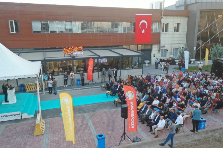   BAŞKAN ÇOLAKBAYRAKDAR, “TÜRKİYE’DE İLK OLAN GLÜTENSİZ KAYSERİ MUTFAĞI, ŞEHRİMİZ ADINA GURUR VERİCİDİR”
