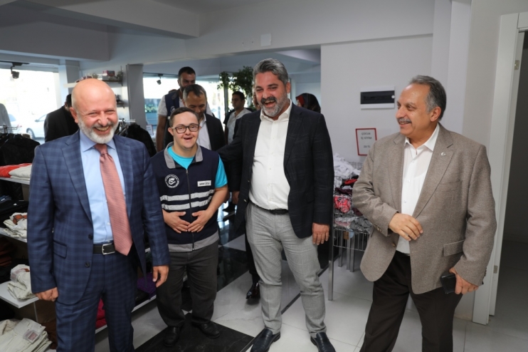 BAŞKAN ÇOLAKBAYRAKDAR,“TÜRKİYE’YE ÖRNEK OLAN PROJE İLE GÖNÜLLERE DOKUNMAYA DEVAM EDİYORUZ”