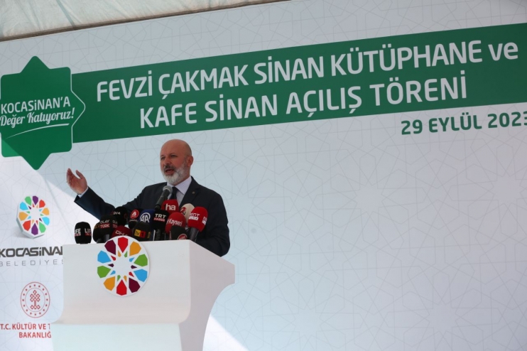 BAŞKAN ÇOLAKBAYRAKDAR, “YENİ KÜTÜPHANE, TÜRKİYE’NİN GELECEĞİ İÇİN BÜYÜK BİR KAZANÇTIR”