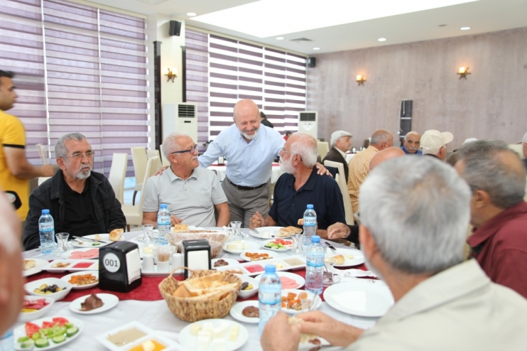 BAŞKAN ÇOLAKBAYRAKDAR, KADİM BÜYÜKLERİN GÖNÜLLERİNE DOKUNDU