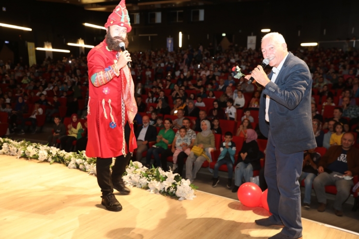 BAŞKAN ÇOLAKBAYRAKDAR, “DEĞERLERİMİZE BAĞLI NESİLLERİN YETİŞMESİNE KATKI SAĞLIYORUZ”
