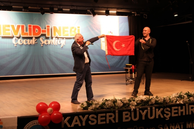BAŞKAN ÇOLAKBAYRAKDAR, “DEĞERLERİMİZE BAĞLI NESİLLERİN YETİŞMESİNE KATKI SAĞLIYORUZ”