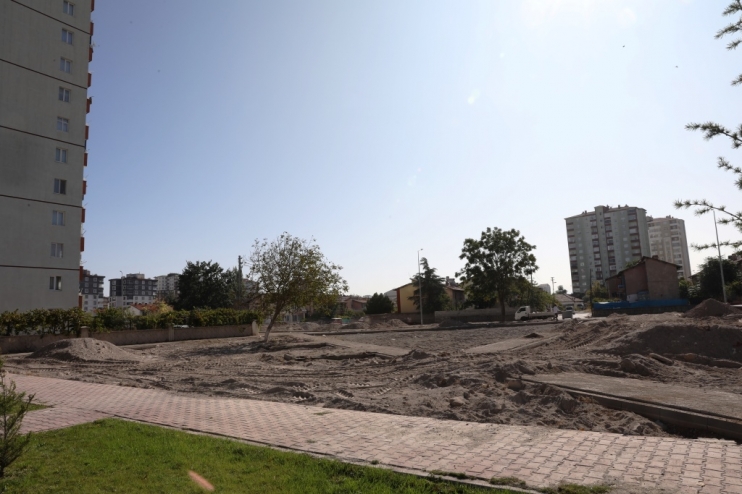 BAŞKAN ÇOLAKBAYRAKDAR, “YENİ PARKLAR, KOCASİNAN’IN YENİ NEFES ALMA ALANLARI OLACAK”