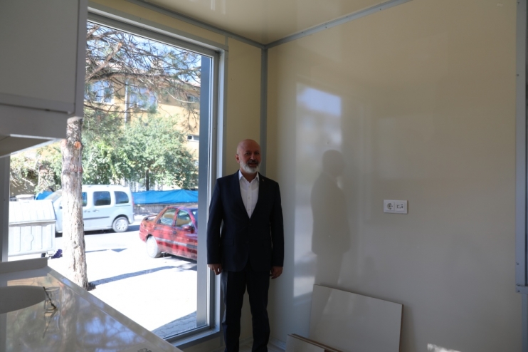 BAŞKAN ÇOLAKBAYRAKDAR, “HERKES İÇİN KÜTÜPHANELERLE ZENGİNLEŞTİRİLMİŞ BİR ŞEHİR İNŞA EDİYORUZ”