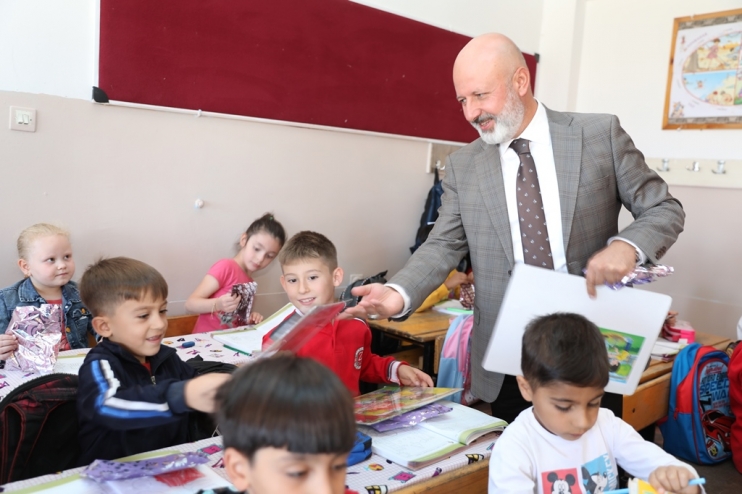 KOCASİNAN’DAKİ OKULLARDA ÖĞRENCİLER, SAĞLIKLA BÜYÜYOR