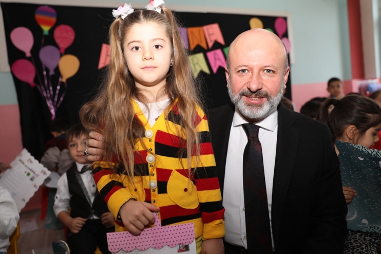 KOCASİNAN’DAKİ OKULLARDA ÖĞRENCİLER, SAĞLIKLA BÜYÜYOR