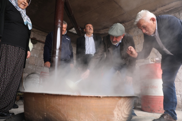 BAŞKAN ÇOLAKBAYRAKDAR, “KÜLTÜRÜMÜZÜ, GELECEK NESİLLERİMİZE AKTARIYORUZ”