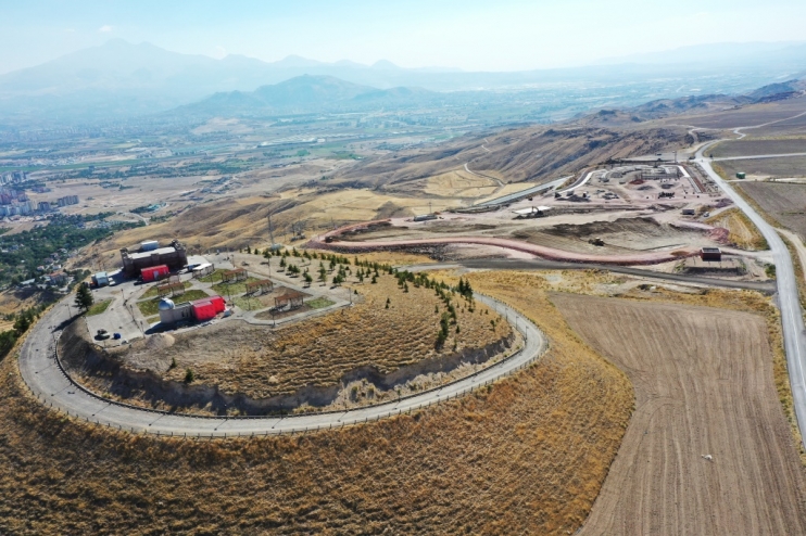 KOCASİNAN’IN TARİHLE GELECEĞİ BÜTÜNLEŞTİREN PROJEYE TKB’DEN ÖDÜL