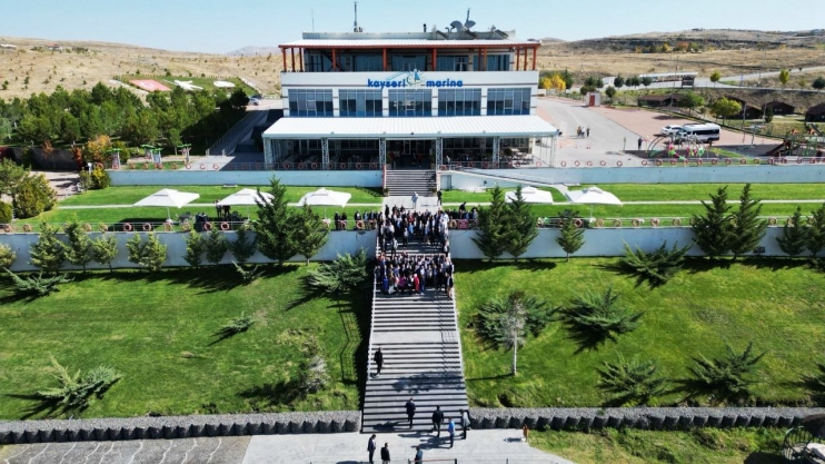 BAŞKAN ÇOLAKBAYRAKDAR, “ŞEHRİMİZ VE MİLLETİMİZ İÇİN HİZMET EDİYORUZ”