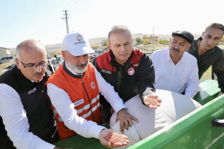 BAŞKAN ÇOLAKBAYRAKDAR, “TÜRKİYE YÜZYILI’NDA ÇİFTÇİLERİMİZİ GELECEĞE TAŞIYACAK PROJELER ÜRETİYORUZ”