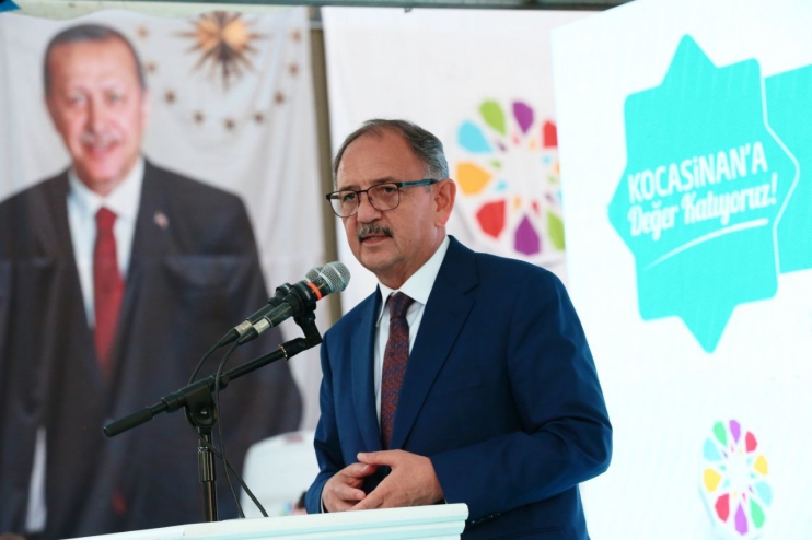 BAŞKAN ÇOLAKBAYRAKDAR, "TÜRKİYE’YE ÖRNEK OLAN PROJELERLE YÜREKLERE DOKUNUYORUZ"