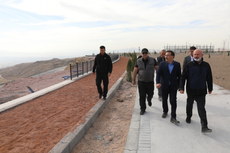 VALİ GÖKMEN ÇİÇEK, “ERKİLET MİLLET BAHÇESİ, MUHTEŞEM OLACAK”