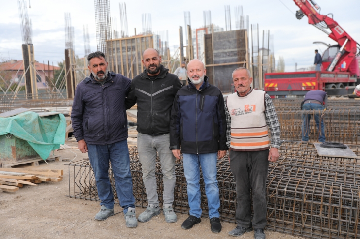 BAŞKAN ÇOLAKBAYRAKDAR, “DÖNÜŞÜMLE VATANDAŞLARIMIZA SÖZ VERMİŞ OLDUĞUMUZ KONUTLARIN HEPSİNİ TESLİM ETTİK”