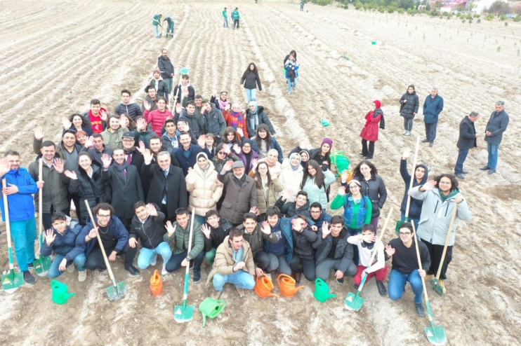BAŞKAN ÇOLAKBAYRAKDAR, “GELECEK İÇİN YAPILACAK EN ÖNEMLİ YATIRIM AĞAÇ DİKMEKTİR”
