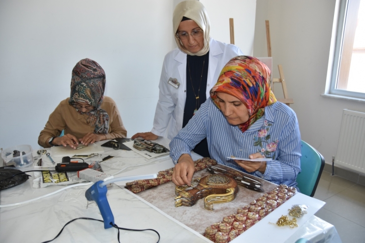 BAŞKAN ÇOLAKBAYRAKDAR, “MODERN TESİSLERLE SOSYAL HAYATI RENKLENDİRİYORUZ”