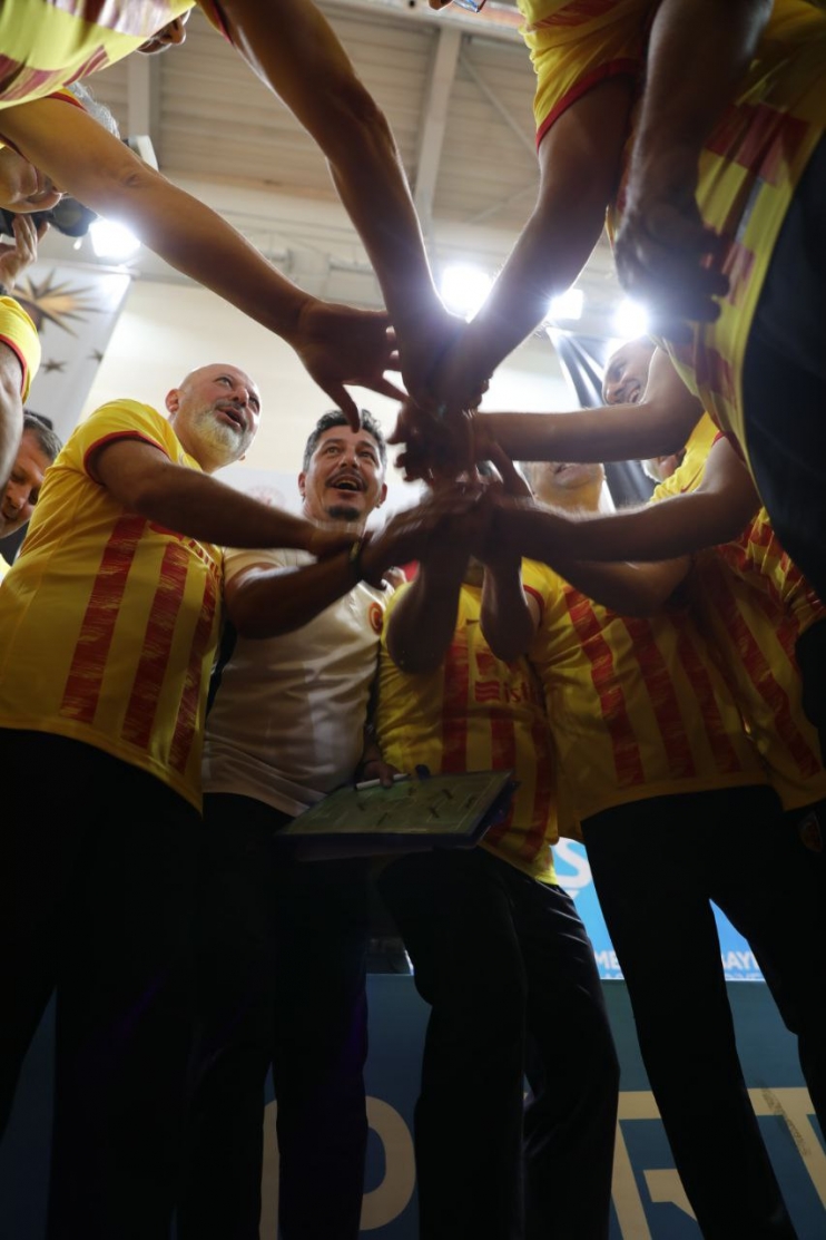KENT PROTOKOLÜ, KOCASİNAN DOWN FUTSAL TAKIMIYLA FARKINDALIK MAÇI YAPTI