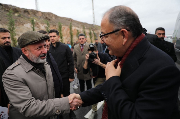 BAŞKAN ÇOLAKBAYRAKDAR, “İNSANLARIN MUTLU YAŞAYABİLECEĞİ BİR KOCASİNAN İNŞA EDİYORUZ”