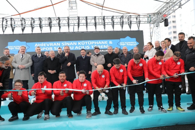 BAŞKAN ÇOLAKBAYRAKDAR, “İNSANLARIN MUTLU YAŞAYABİLECEĞİ BİR KOCASİNAN İNŞA EDİYORUZ”