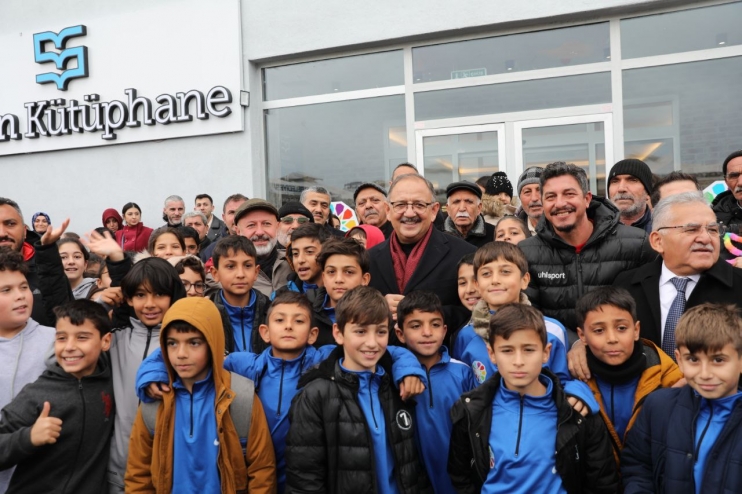 BAŞKAN ÇOLAKBAYRAKDAR, “İNSANLARIN MUTLU YAŞAYABİLECEĞİ BİR KOCASİNAN İNŞA EDİYORUZ”