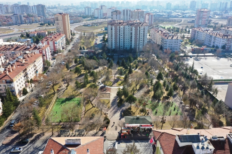 BAŞKAN ÇOLAKBAYRAKDAR, GENÇLERİN GÖNLÜNÜ FETHETTİ
