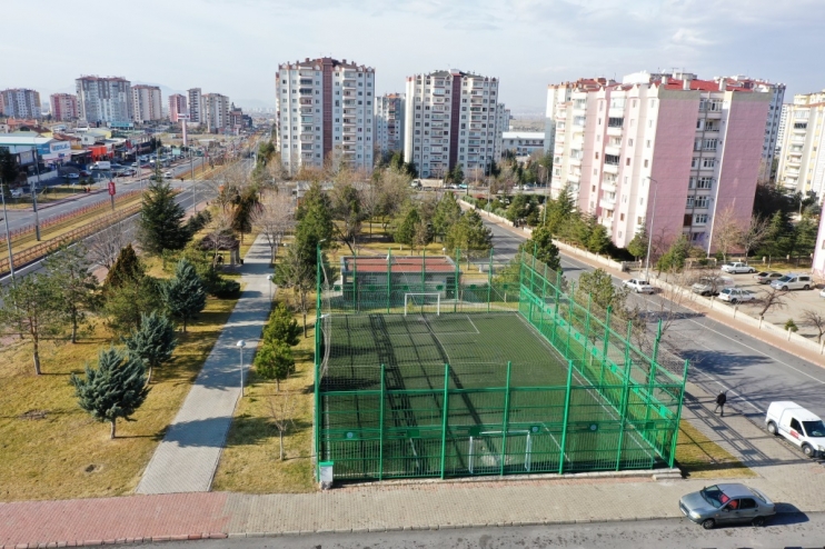 BAŞKAN ÇOLAKBAYRAKDAR, GENÇLERİN GÖNLÜNÜ FETHETTİ
