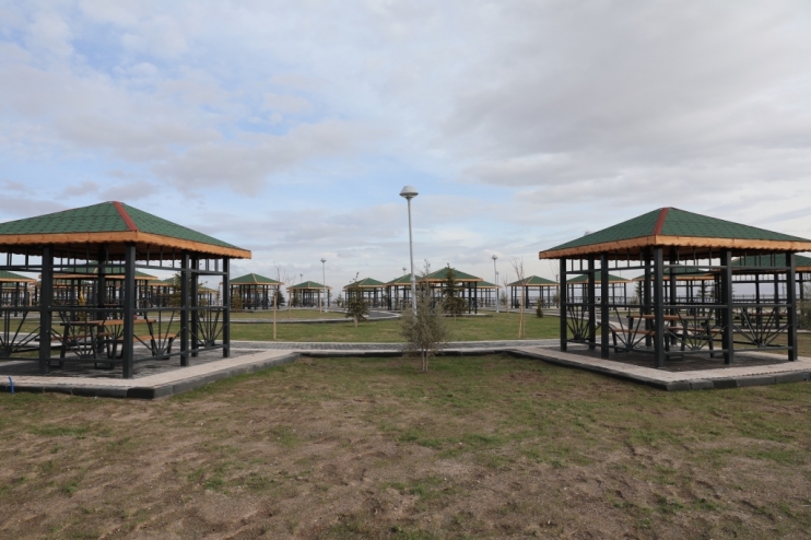 BAŞKAN ÇOLAKBAYRAKDAR, “ŞEHRİN EN GÖZDE YERİNE, MİLLET BAHÇESİ KAZANDIRIYORUZ”