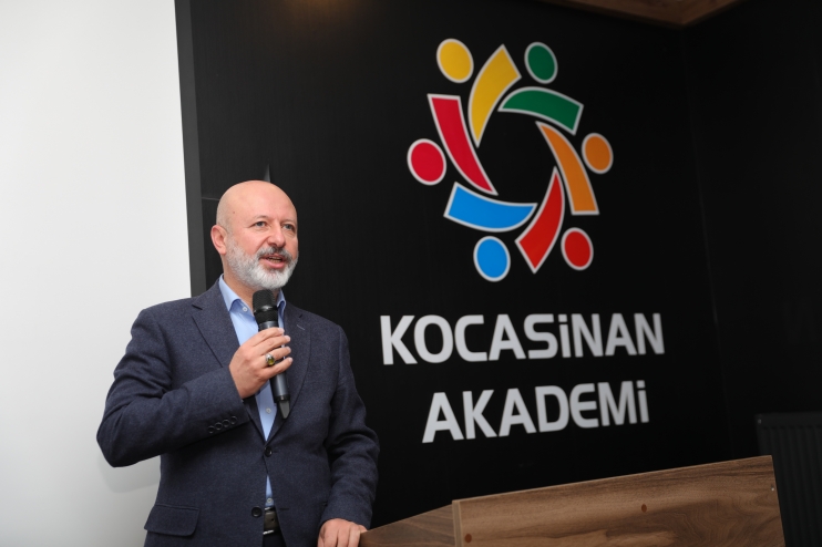 BAŞKAN ÇOLAKBAYRAKDAR, “KOCASİNAN AKADEMİ, ‘KOCAMAN BİR AİLE’DİR”