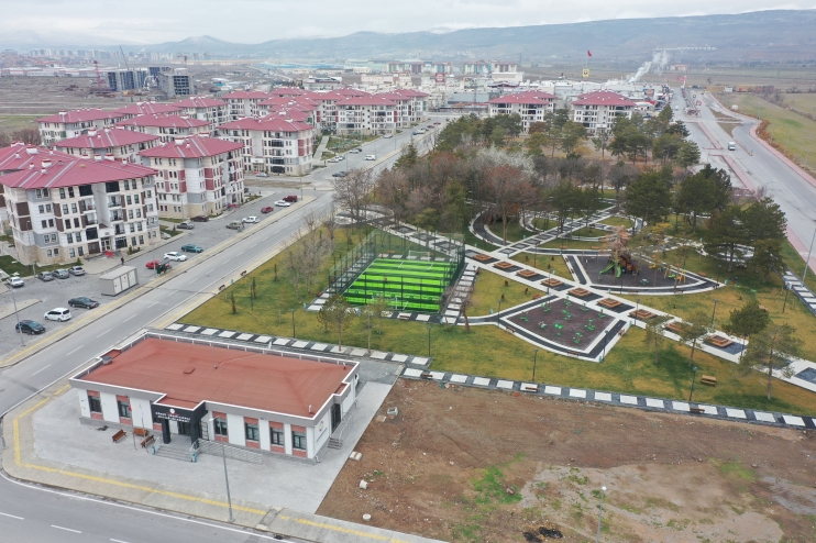 BAŞKAN ÇOLAKBAYRAKDAR “FARKLI BELEDİYECİLİĞİN EN İYİ ÖRNEKLERİNİ SAHADA SERGİLİYORUZ”