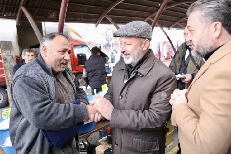 BAŞKAN ÇOLAKBAYRAKDAR, ESNAF VE VATANDAŞLARLA BİRLİKTE