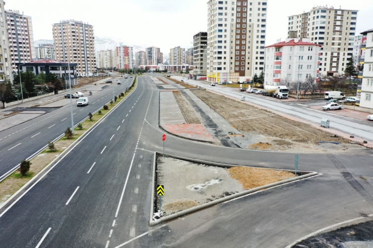BAŞKAN ÇOLAKBAYRAKDAR, “KOCASİNAN’IN YENİ BULVARI VE YOLLARI,  TÜRKİYE’YE ÖRNEK”