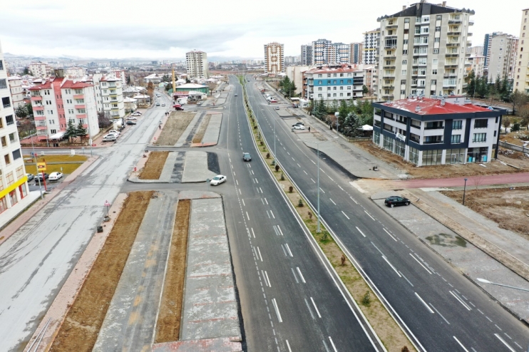BAŞKAN ÇOLAKBAYRAKDAR, “KOCASİNAN’IN YENİ BULVARI VE YOLLARI,  TÜRKİYE’YE ÖRNEK”
