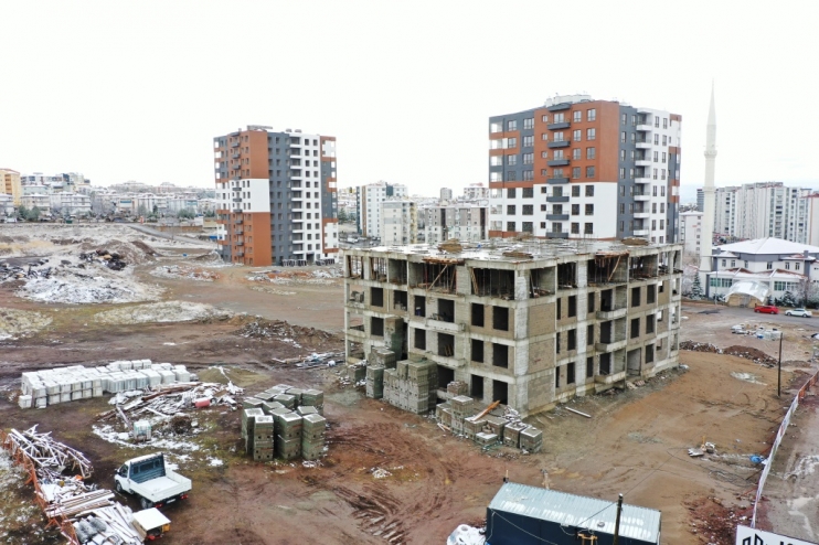 BAŞKAN ÇOLAKBAYRAKDAR, “KENTSEL DÖNÜŞÜMLE ŞEHRİ, DAHA DİRENÇLİ HALE GETİRİYORUZ”