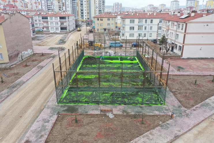 KOCASİNAN’DA GENÇLER İSTEDİ, BAŞKAN AMCA YAPTI