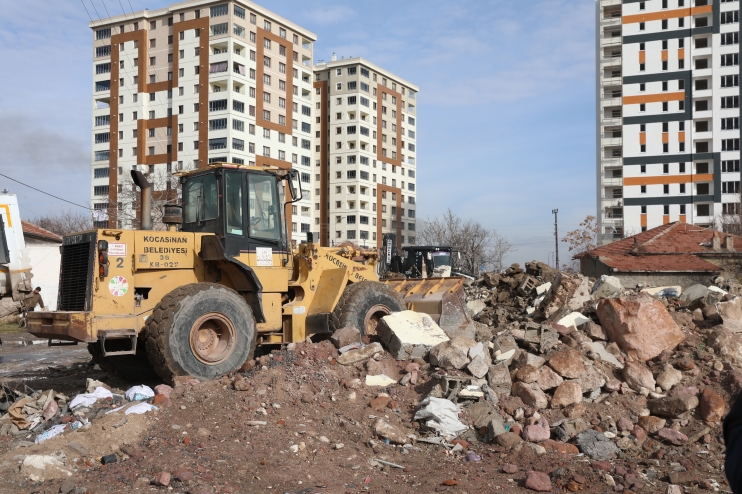 BAŞKAN ÇOLAKBAYRAKDAR, “KOCASİNAN’IN KADERİNİ DEĞİŞTİREN, NİTELİKLİ DÖNÜŞÜM YAPIYORUZ”