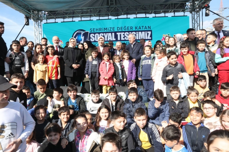 BAKAN GÖKTAŞ’DAN BAŞKAN ÇOLAKBAYRAKDAR’IN ÇALIŞMALARINA ÖVGÜ