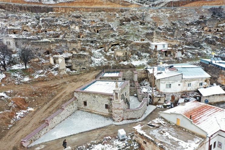 BAŞKAN ÇOLAKBAYRAKDAR, “KADİM ERKİLET’İ, YENİDEN ŞEHRİN KÜLTÜR HAZİNESİ OLARAK KAZANDIRIYORUZ”